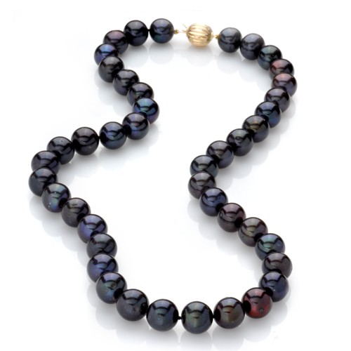 מחרוזת פנינים שחורות