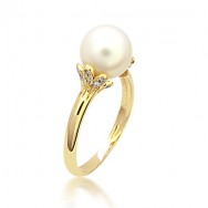 טבעת פנינה נעימה.